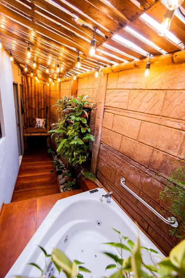 Casa Suculenta ,Monteverde Con Jacuzzi Privado Y Lavanderia ภายนอก รูปภาพ