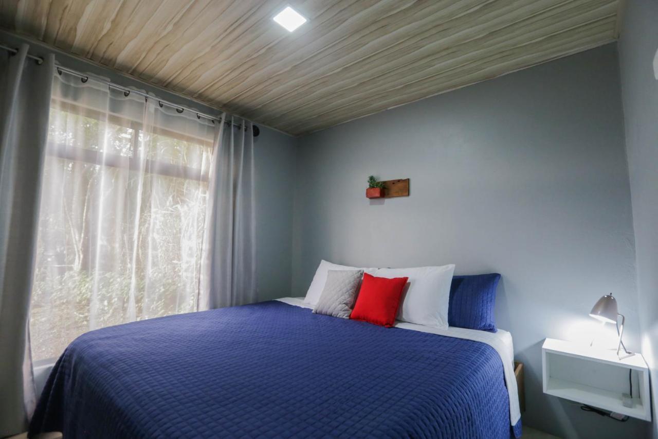 Casa Suculenta ,Monteverde Con Jacuzzi Privado Y Lavanderia ภายนอก รูปภาพ